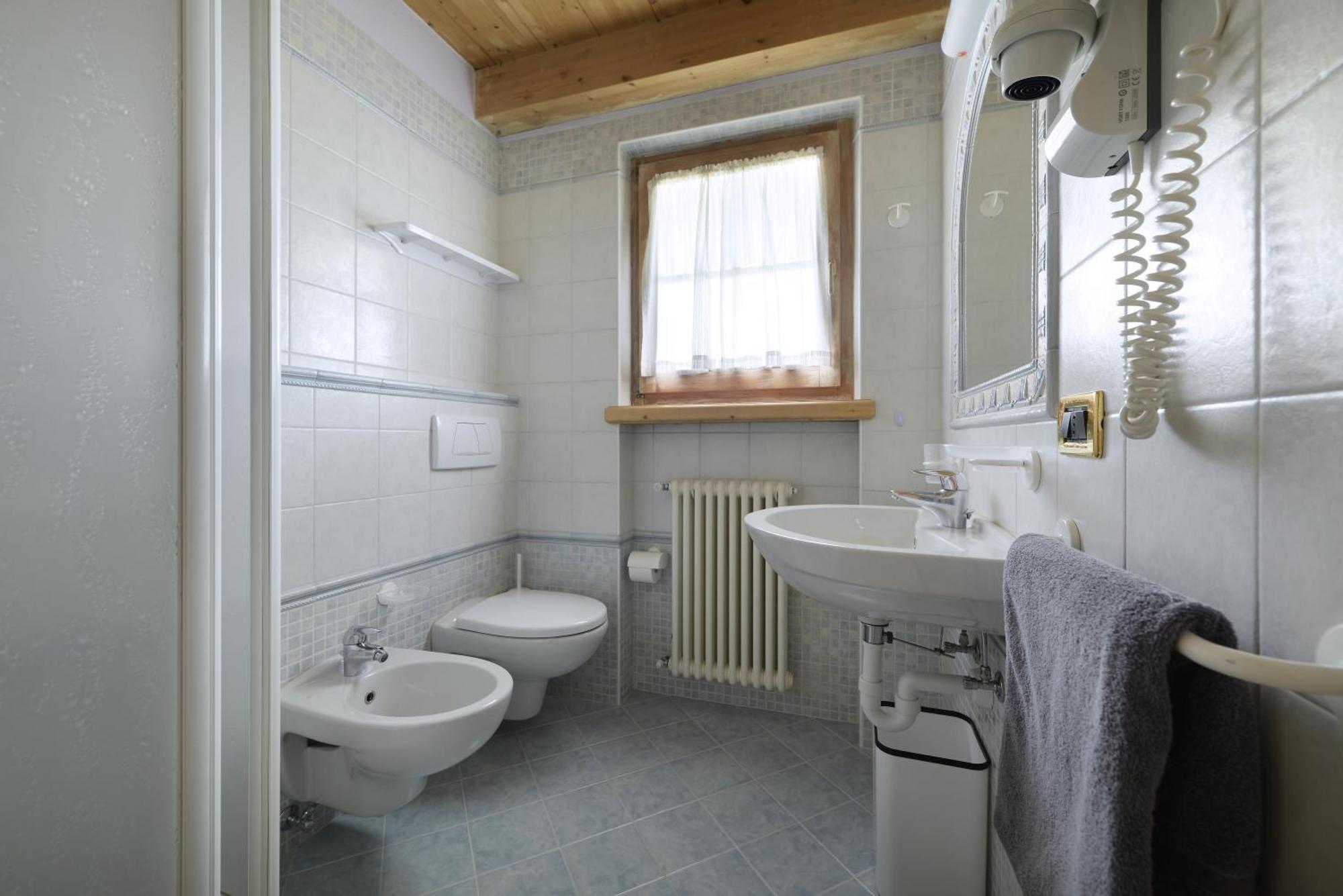 Residence Le Cascate Livigno Exterior photo