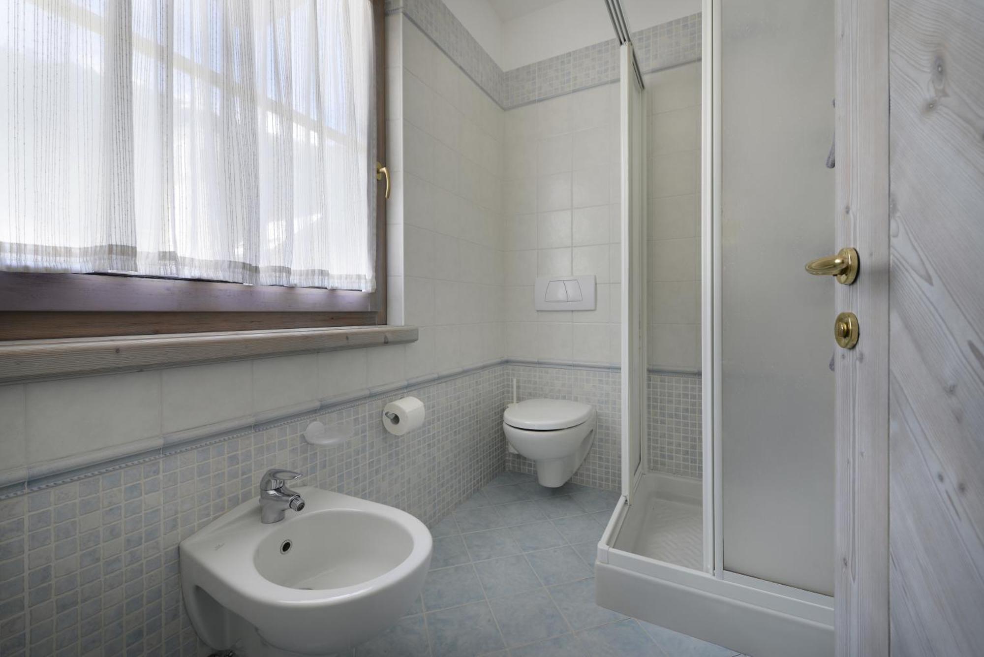 Residence Le Cascate Livigno Exterior photo