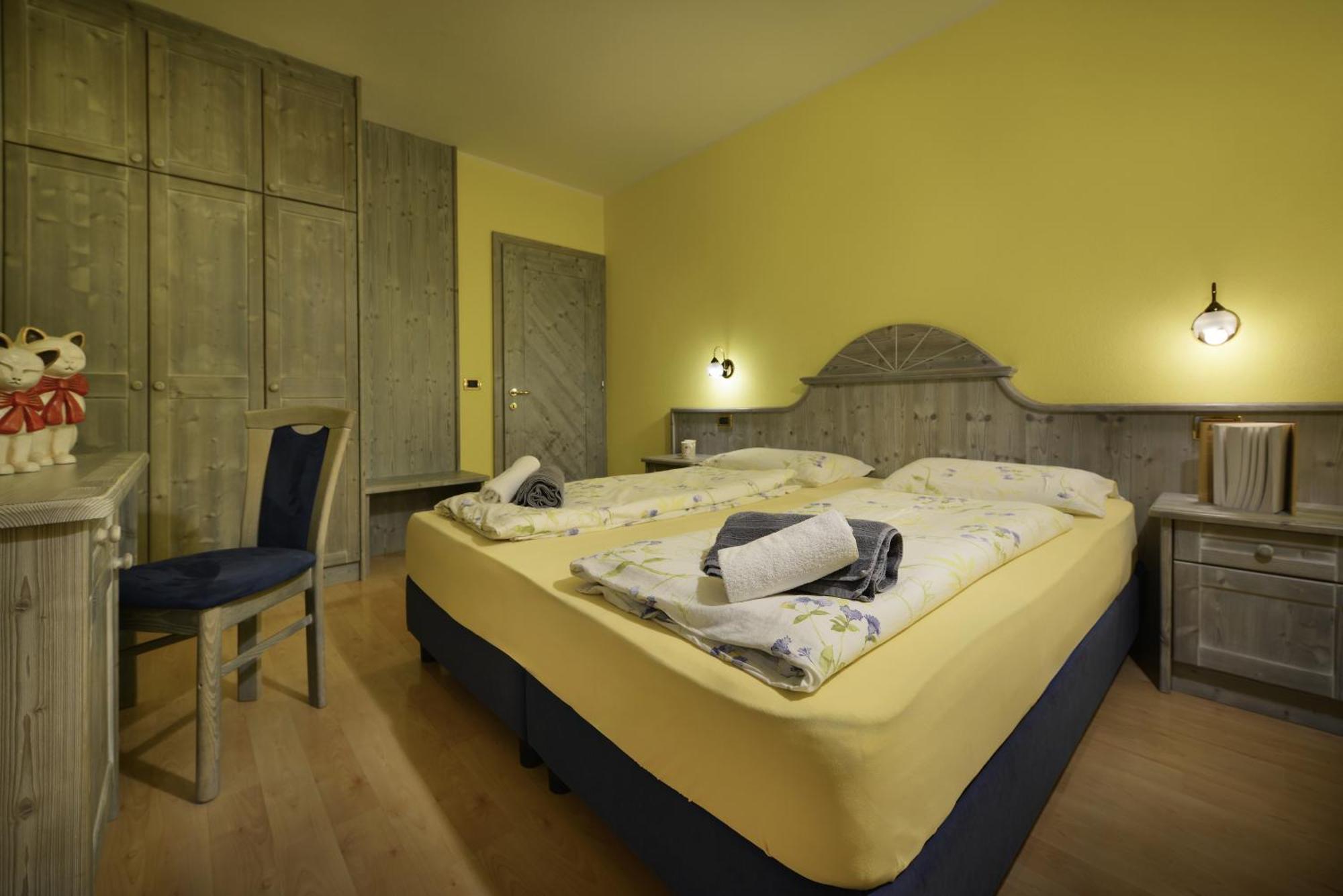 Residence Le Cascate Livigno Exterior photo